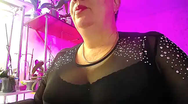  Sweet Woman online show from 11, 1, 2025