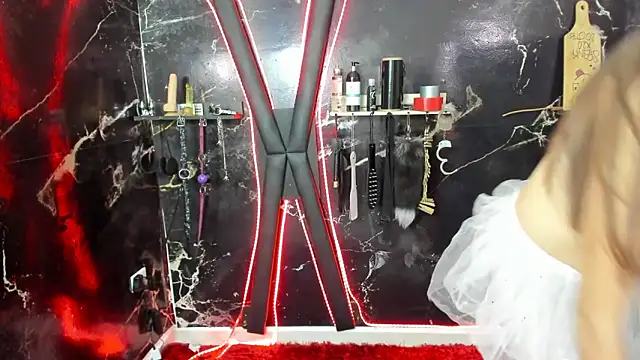 Bdsmsumision online show from 9, 1, 2025