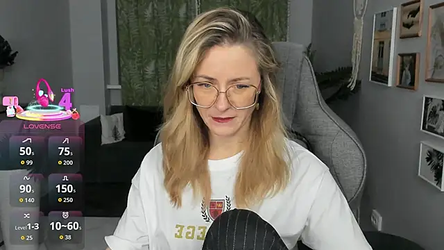 LadyIzabel online show from 6, 3, 2026