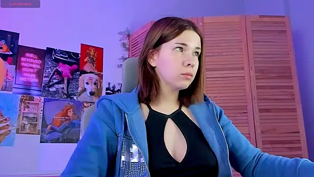 AliceSunday online show from 6, 2, 2025