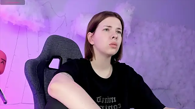 AliceSunday online show from 15, 2, 2025