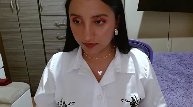 Nia-Cop online show from 1, 1, 2025