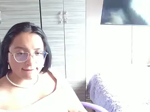 Nia-Cop online show from 9, 1, 2025