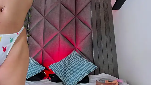 BriaConner  online show from 11, 2, 2026