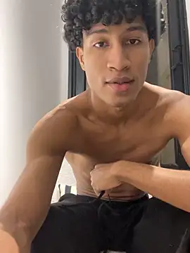 Snapshot of Masterikee chatting on 14, 12, 2024 Masterikee online show from 14, 12, 2024