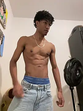 Snapshot of Masterikee chatting on 6, 1, 2025 Masterikee online show from 6, 1, 2025