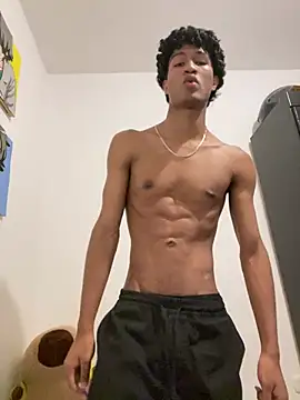 Snapshot of Masterikee chatting on 8, 2, 2025 Masterikee online show from 8, 2, 2025