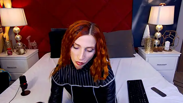 MinnieDrew online show from 3, 12, 2025