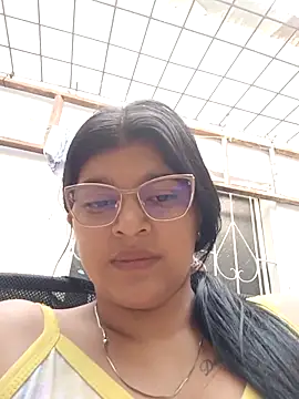 naughty-girl01 online show from 9, 3, 2025