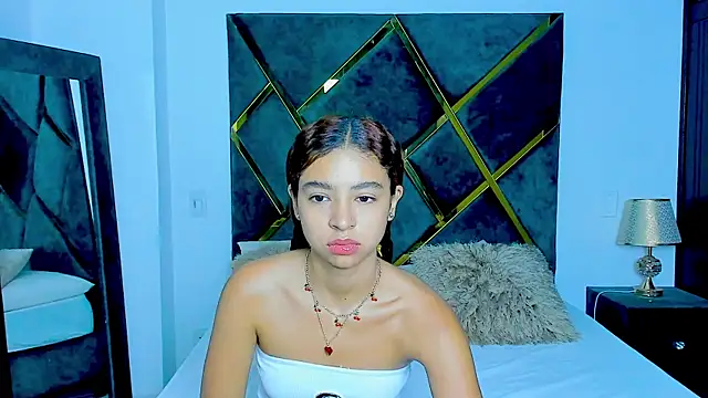 Criss Ariana online show from 7, 1, 2025