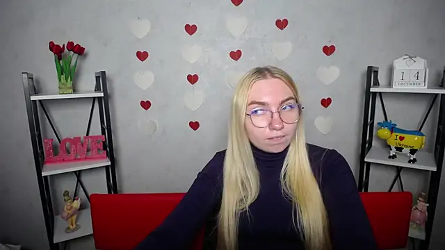 Snapshot of BeatriceFly chatting on 14, 12, 2024 BeatriceFly online show from 14, 12, 2024