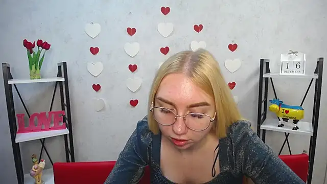 Snapshot of BeatriceFly chatting on 16, 12, 2024 BeatriceFly online show from 16, 12, 2024