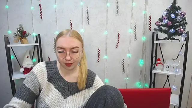 Snapshot of BeatriceFly chatting on 3, 1, 2025 BeatriceFly online show from 3, 1, 2025