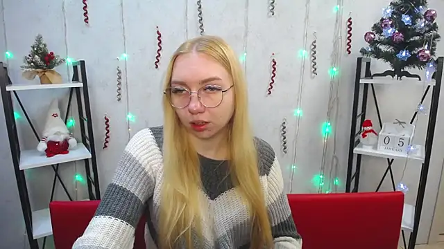 Snapshot of BeatriceFly chatting on 5, 1, 2025 BeatriceFly online show from 5, 1, 2025