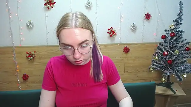 Snapshot of BeatriceFly chatting on 20, 1, 2025 BeatriceFly online show from 20, 1, 2025