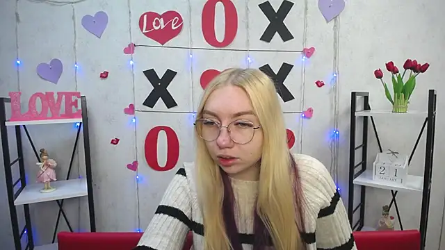 Snapshot of BeatriceFly chatting on 22, 1, 2025 BeatriceFly online show from 22, 1, 2025