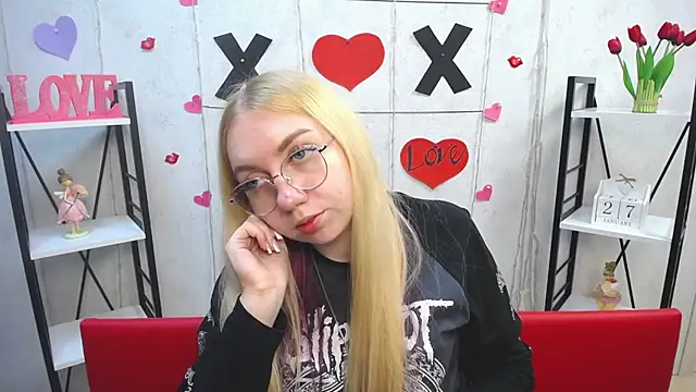 Snapshot of BeatriceFly chatting on 28, 1, 2025 BeatriceFly online show from 28, 1, 2025