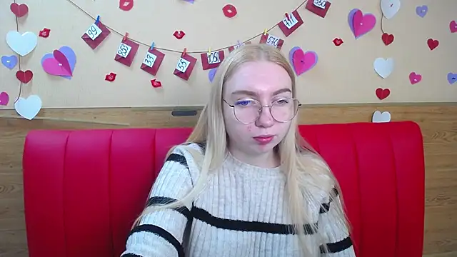 Snapshot of BeatriceFly chatting on 20, 2, 2025 BeatriceFly online show from 20, 2, 2025