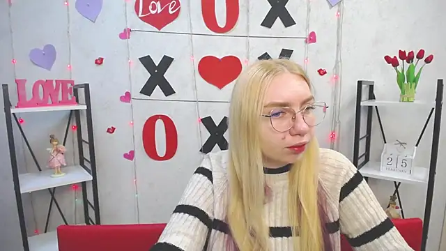 Snapshot of BeatriceFly chatting on 25, 2, 2025 BeatriceFly online show from 25, 2, 2025