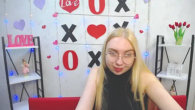 Snapshot of BeatriceFly chatting on 25, 2, 2025 BeatriceFly online show from 25, 2, 2025