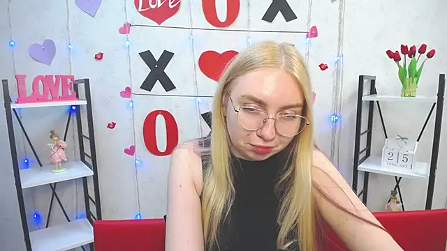 Snapshot of BeatriceFly chatting on 25, 2, 2025 BeatriceFly online show from 25, 2, 2025