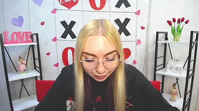 Snapshot of BeatriceFly chatting on 6, 3, 2025 BeatriceFly online show from 6, 3, 2025