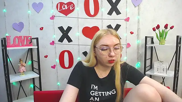 Snapshot of BeatriceFly chatting on 15, 3, 2025 BeatriceFly online show from 15, 3, 2025