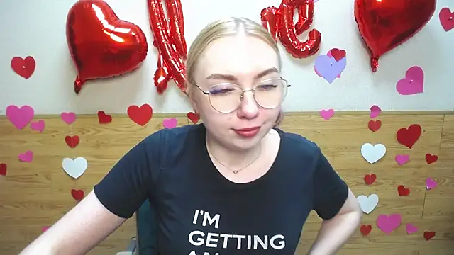 Snapshot of BeatriceFly chatting on 16, 3, 2025 BeatriceFly online show from 16, 3, 2025