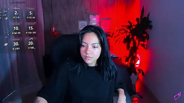 Snapshot of miichael_black chatting on 5, 1, 2025 miichael black online show from 5, 1, 2025