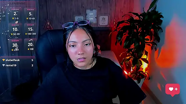 Snapshot of miichael_black chatting on 5, 3, 2025 miichael black online show from 5, 3, 2025