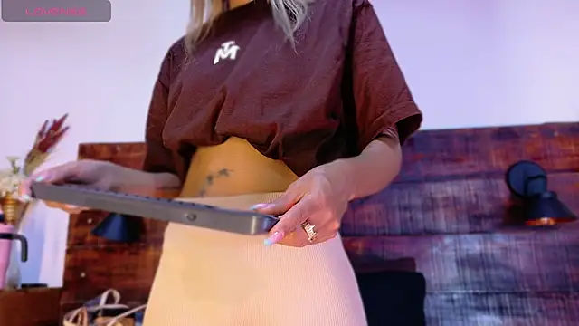 Celeste sanz online show from 28, 2, 2026