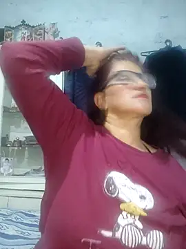 Edged Hot69 online show from 21, 10, 2025