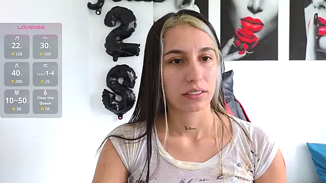 tammyandrade  online show from 8, 10, 2025