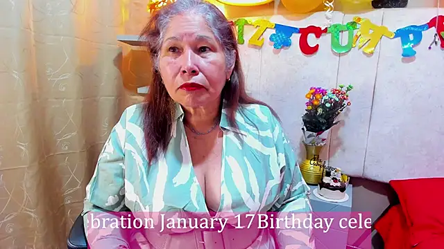 girl amada online show from 17, 1, 2025