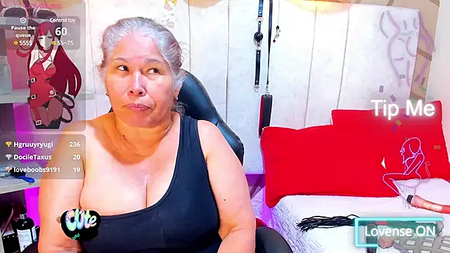 girl amada online show from 23, 1, 2025