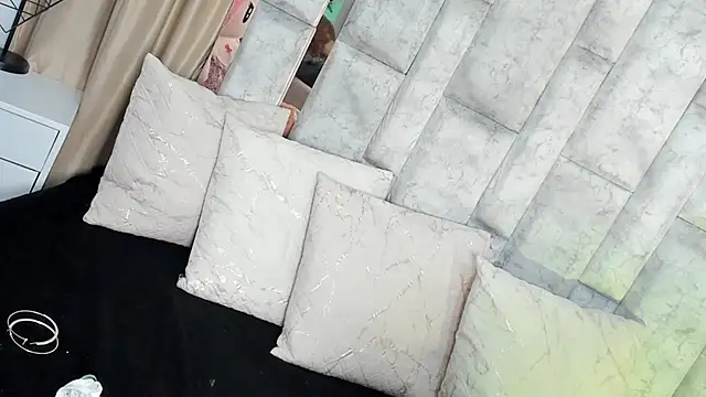 karol noa online show from 6, 11, 2025