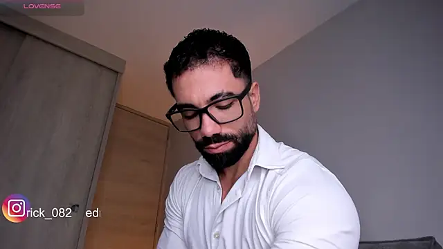 Snapshot of edrick_walton1 chatting on 23, 2, 2025 edrick walton1 online show from 23, 2, 2025