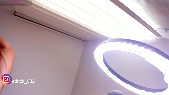 Snapshot of edrick_walton1 chatting on 23, 2, 2025 edrick walton1 online show from 23, 2, 2025