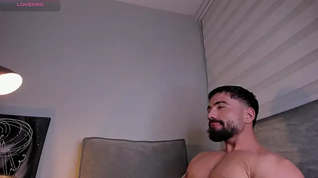 Snapshot of edrick_walton1 chatting on 15, 3, 2025 edrick walton1 online show from 15, 3, 2025