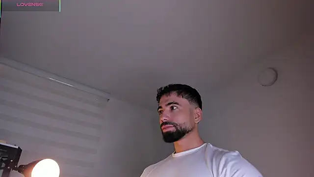 Snapshot of edrick_walton1 chatting on 22, 11, 2025 edrick walton1 online show from 22, 11, 2025