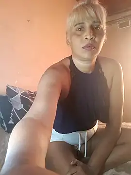 Goodgirlsue 77 online show from 25, 10, 2025