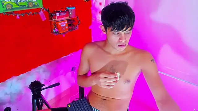 LilOwen  online show from 25, 9, 2025