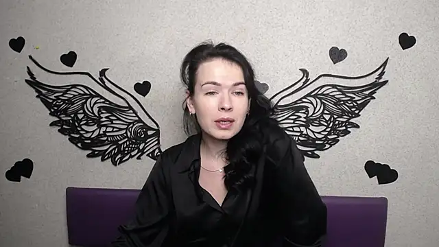 JasmineKouch online show from 29, 11, 2025