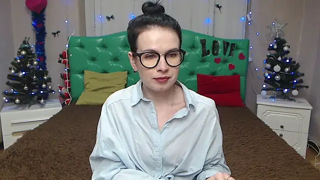 JasmineKouch online show from 12, 1, 2026