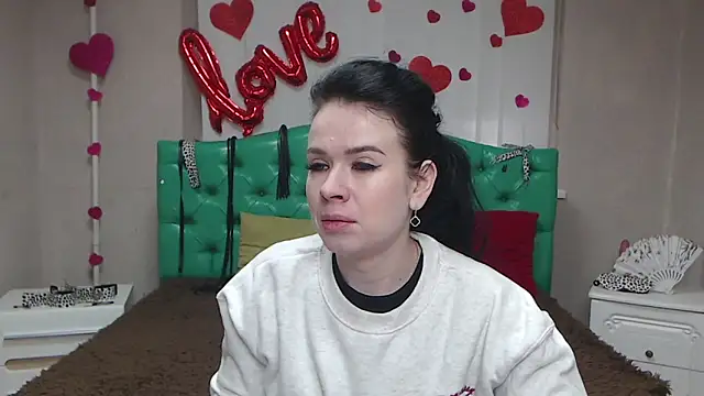 JasmineKouch online show from 6, 2, 2026