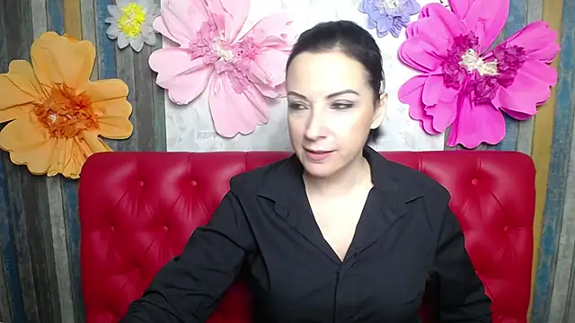 Snapshot of ElizabethSho chatting on 2, 12, 2025 ElizabethSho online show from 2, 12, 2025