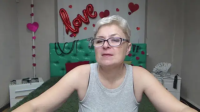 EmiliaGree online show from 16, 11, 2025