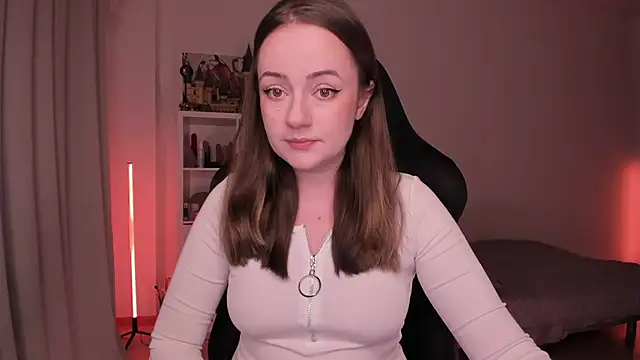 WalkingGirl online show from 28, 1, 2025