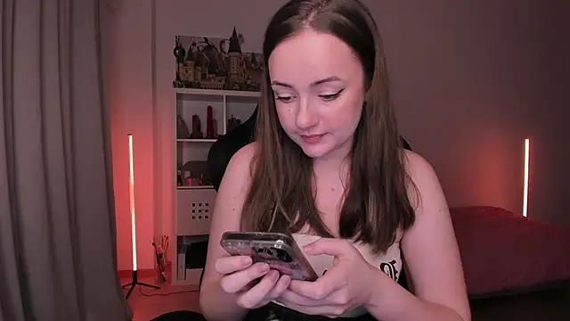 WalkingGirl online show from 29, 1, 2025