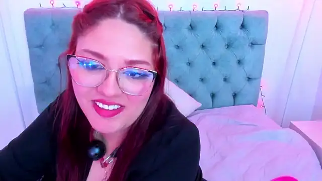 Camiila Osorio online show from 25, 1, 2025